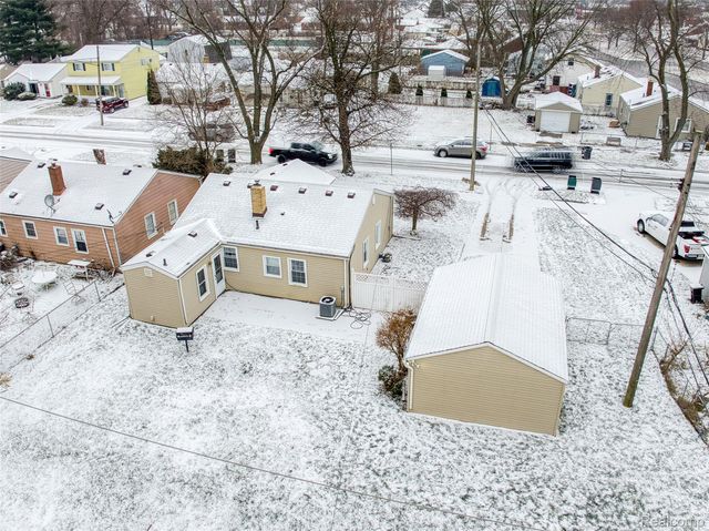 19305 Wall Street, Melvindale, MI 48122