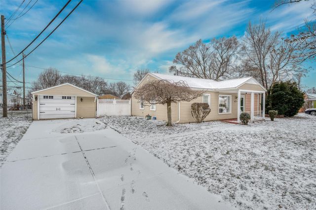 19305 Wall Street, Melvindale, MI 48122