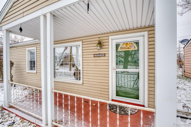 19305 Wall Street, Melvindale, MI 48122