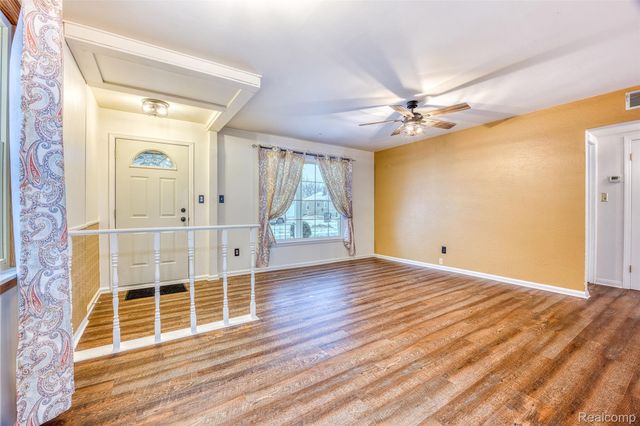 19305 Wall Street, Melvindale, MI 48122