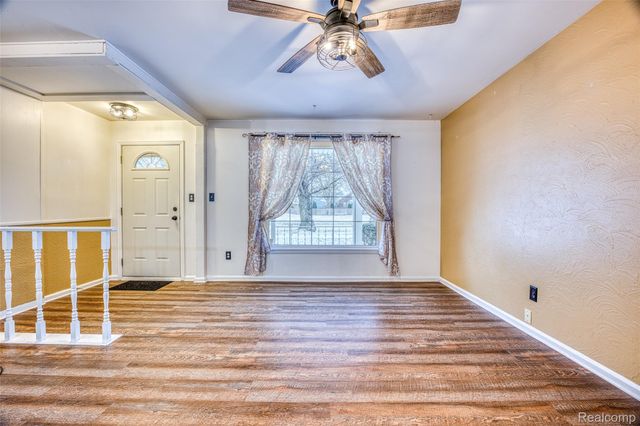 19305 Wall Street, Melvindale, MI 48122