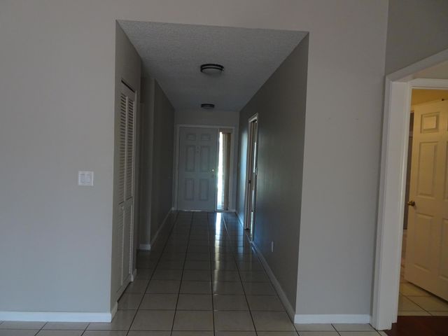 173 EXECUTIVE Circle, Boynton Beach, FL 33436