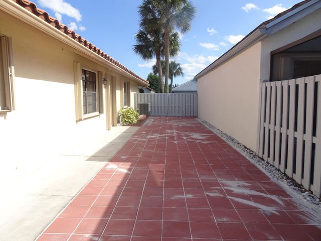 173 EXECUTIVE Circle, Boynton Beach, FL 33436