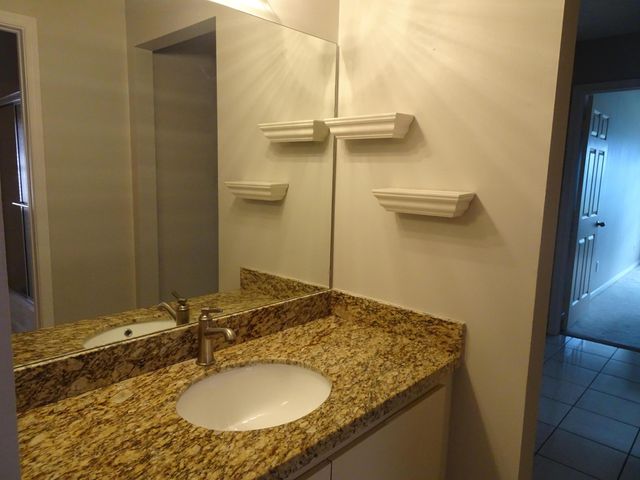 173 EXECUTIVE Circle, Boynton Beach, FL 33436