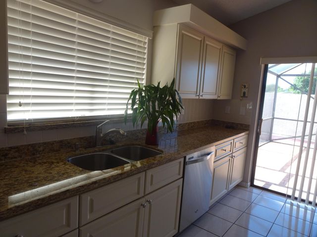 173 EXECUTIVE Circle, Boynton Beach, FL 33436