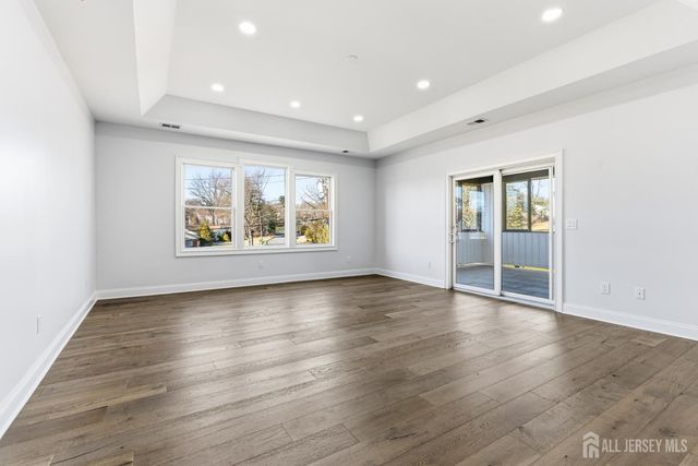 4 Hemlock Drive, Edison, NJ 08820