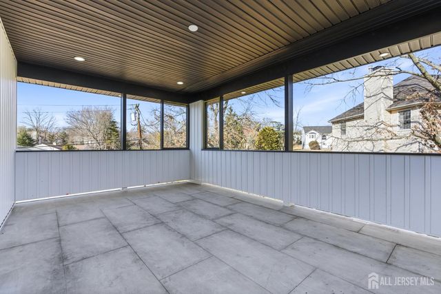 4 Hemlock Drive, Edison, NJ 08820