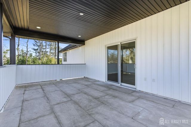 4 Hemlock Drive, Edison, NJ 08820