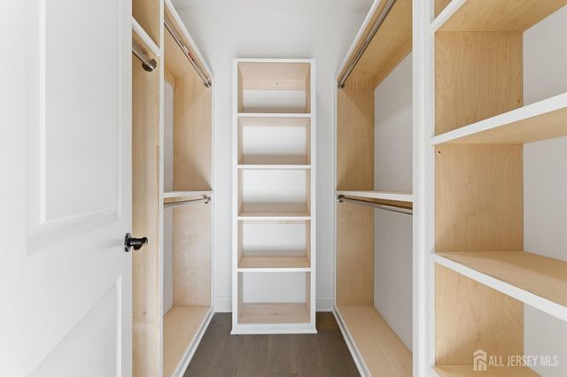 4 Hemlock Drive, Edison, NJ 08820