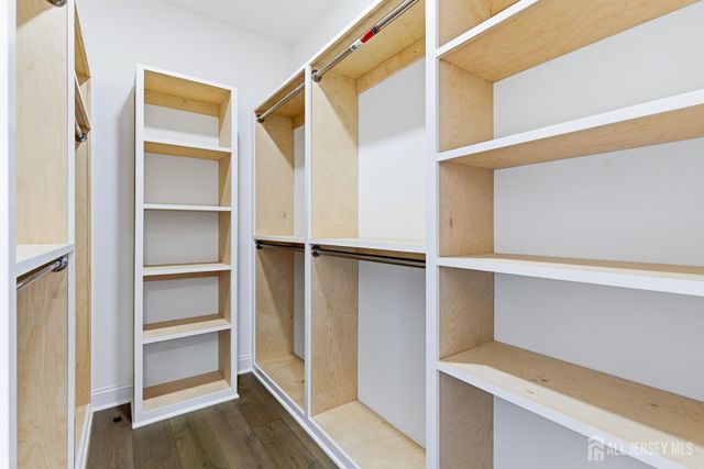 4 Hemlock Drive, Edison, NJ 08820