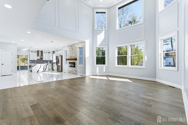 4 Hemlock Drive, Edison, NJ 08820