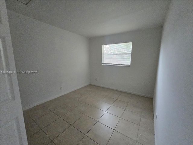 101 NE 41st St E85, Oakland Park, FL 33334