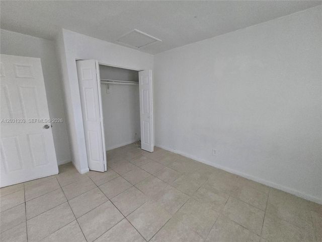 101 NE 41st St E85, Oakland Park, FL 33334