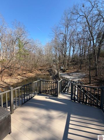 72 PORT LANE, Gilbertsville, KY 42044