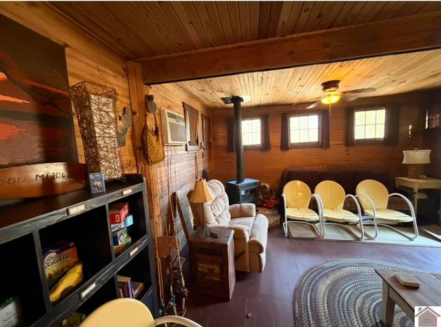 72 PORT LANE, Gilbertsville, KY 42044