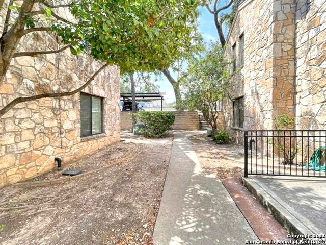 11520 Huebner Rd Apt 107, San Antonio, TX 78230