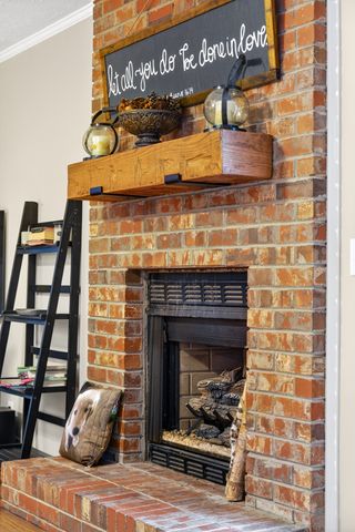 3146 Old Greenbrier Pike, Greenbrier, TN 37073