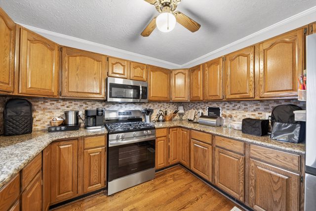 3146 Old Greenbrier Pike, Greenbrier, TN 37073