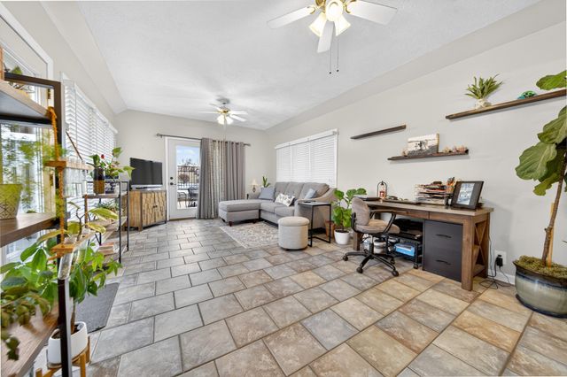 3146 Old Greenbrier Pike, Greenbrier, TN 37073