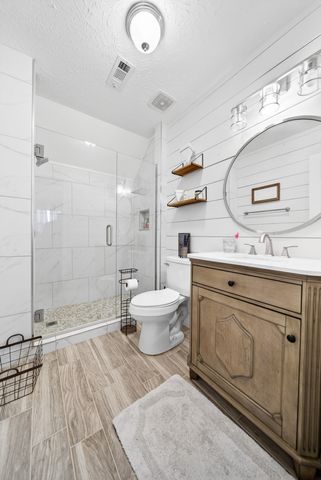 3146 Old Greenbrier Pike, Greenbrier, TN 37073