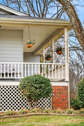 3146 Old Greenbrier Pike, Greenbrier, TN 37073