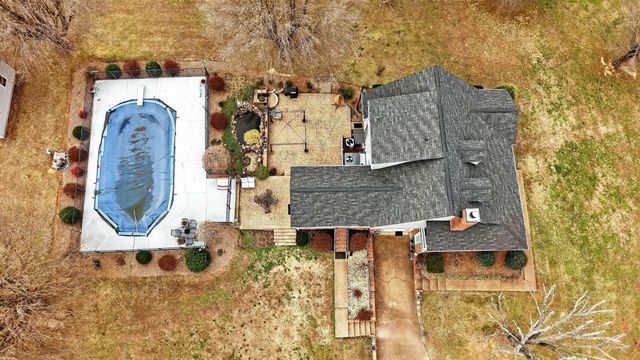 3146 Old Greenbrier Pike, Greenbrier, TN 37073