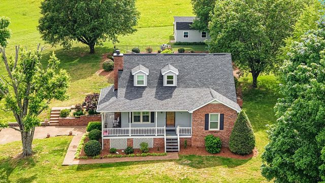 3146 Old Greenbrier Pike, Greenbrier, TN 37073