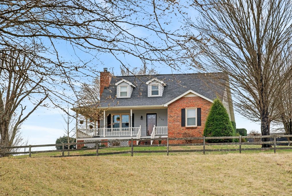 3146 Old Greenbrier Pike, Greenbrier, TN 37073