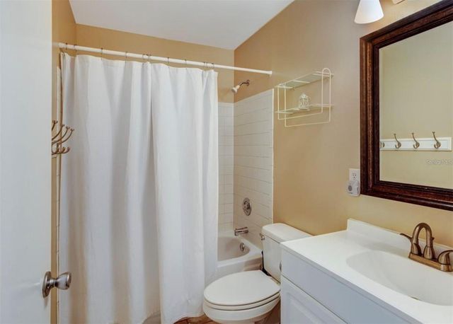 1730 TROPICAL COURT, Tavares, FL 32778