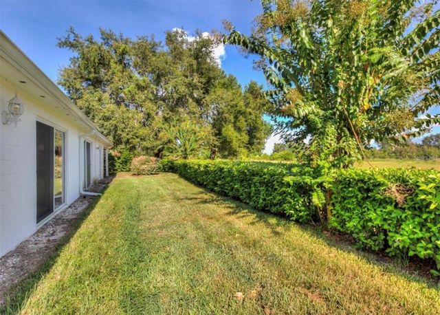 1730 TROPICAL COURT, Tavares, FL 32778