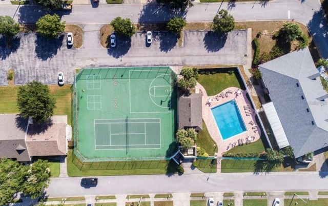 1730 TROPICAL COURT, Tavares, FL 32778