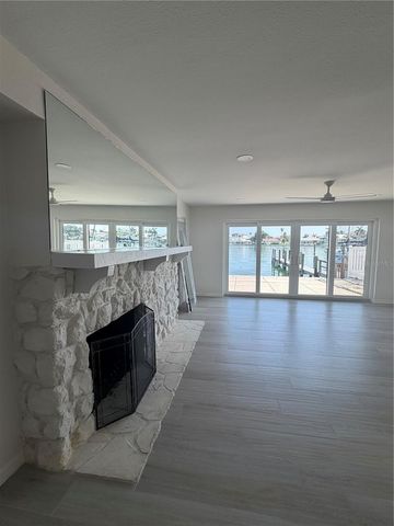 716 BAYWAY BOULEVARD 6, Clearwater Beach, FL 33767
