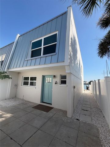 716 BAYWAY BOULEVARD 6, Clearwater Beach, FL 33767