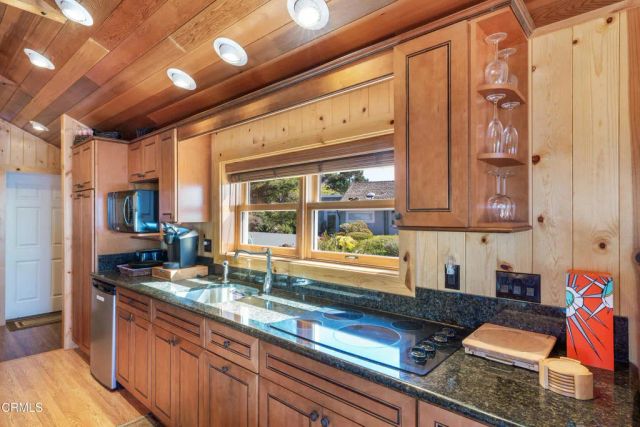 5420 S Highway 1, Elk, CA 95432