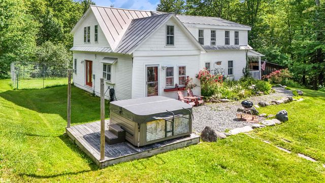 1326 Curtis Hollow Road, Woodstock, VT 05091