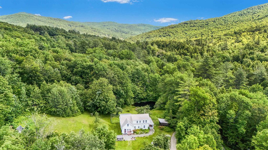 1326 Curtis Hollow Road, Woodstock, VT 05091