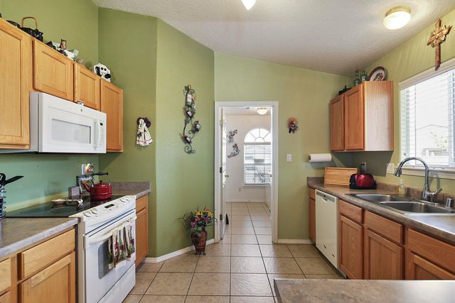 804 Mirasol Court NW, Albuquerque, NM 87120