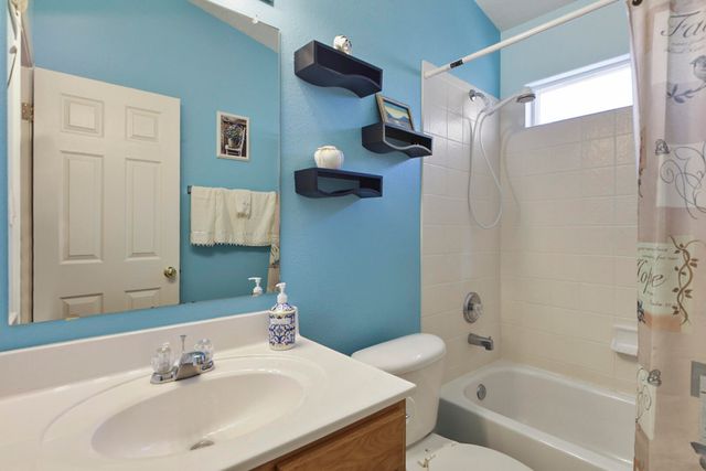 804 Mirasol Court NW, Albuquerque, NM 87120