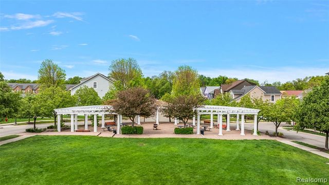 166 Jotham Avenue, Auburn Hills, MI 48326