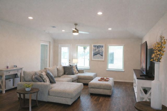 3704 Shady Elk Court, Conroe, TX 77301