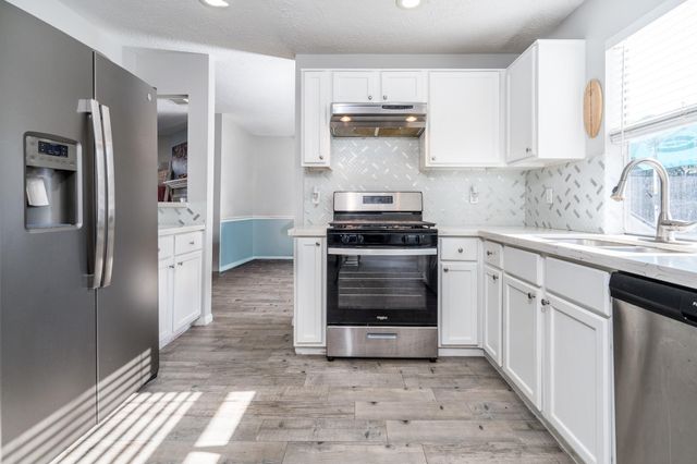 1718 Stonehaven Village Circle, Spring, TX 77386