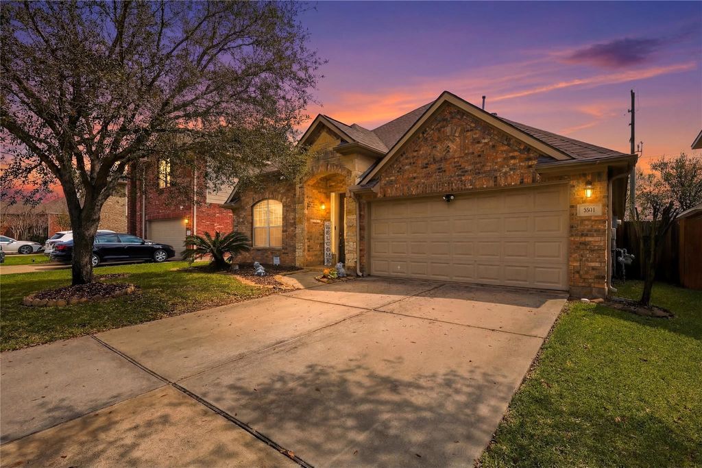 8311 Calico Canyon Drive, Tomball, TX 77375