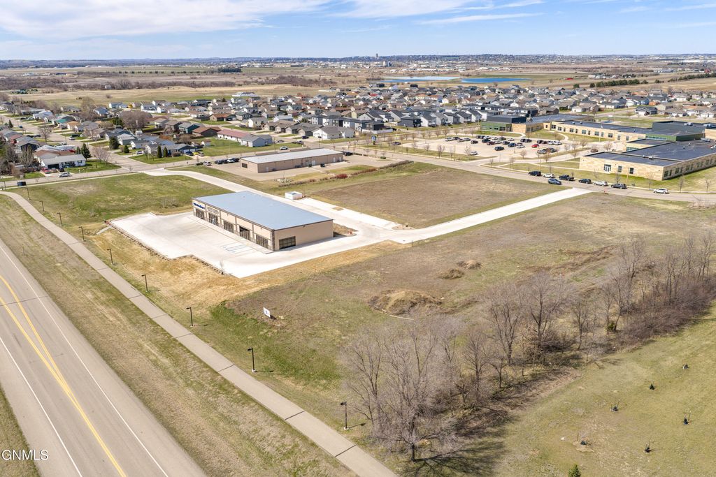 3447 Mccurry Way, Lincoln, ND 58504 photo 15