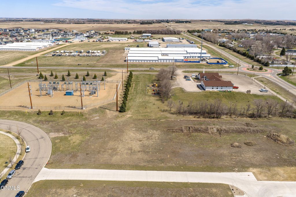 3447 Mccurry Way, Lincoln, ND 58504 photo 7