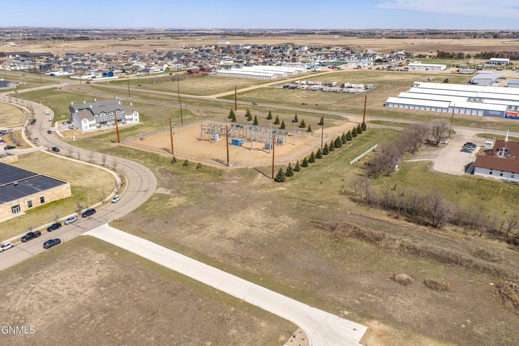 3447 Mccurry Way, Lincoln, ND 58504 photo 8