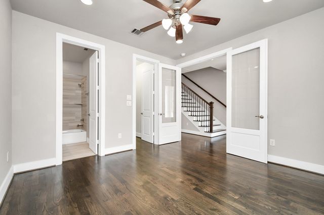 2709 Kennedy Street, Houston, TX 77003