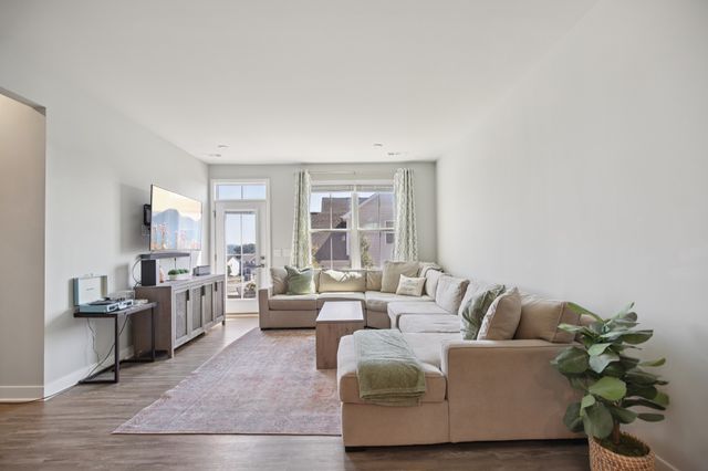 250 S Downs Cir, Goodlettsville, TN 37072