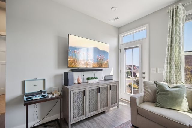 250 S Downs Cir, Goodlettsville, TN 37072