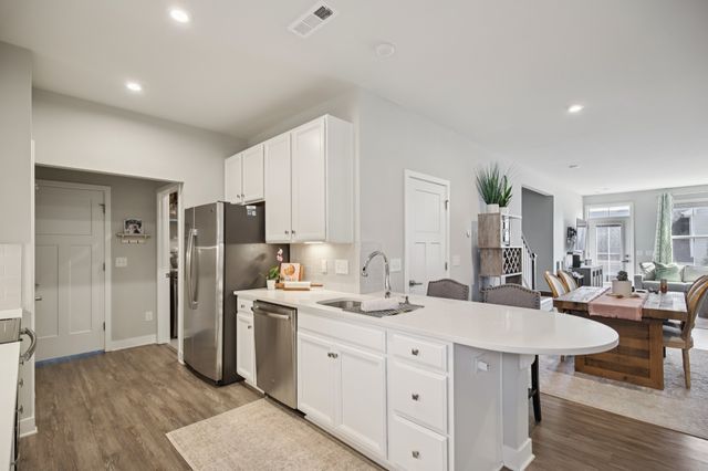 250 S Downs Cir, Goodlettsville, TN 37072