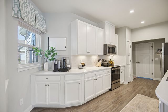 250 S Downs Cir, Goodlettsville, TN 37072